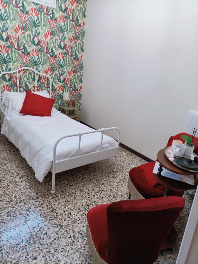Ca Milene Bed And Breakfast Castellinaldo Dış mekan fotoğraf