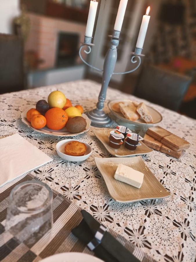 Ca Milene Bed And Breakfast Castellinaldo Dış mekan fotoğraf